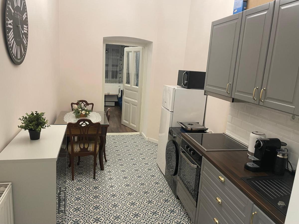 Charming And Cozy Apartment In Center Of 자그레브 외부 사진